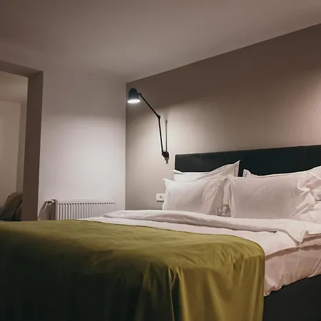 Nest 3* Drobeta Turnu Severin